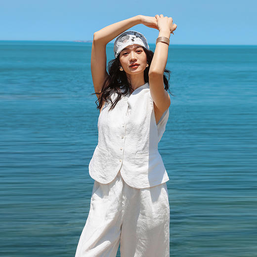 绽放393朵/【黑白灰系列·老钱马甲】复古老钱风提花拼接无袖马甲 商品图0