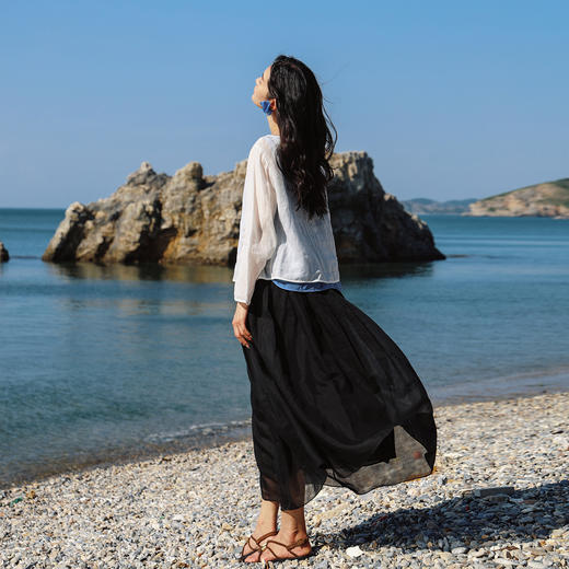 绽放453朵/【黑白灰系列·白日焰火】桑蚕丝棉压褶半身裙旅行长裙 商品图2