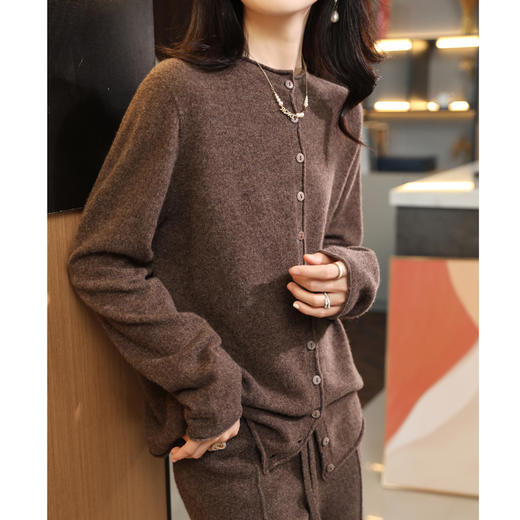 Avann阿曼衣文艺排扣羊毛衫ZM048 商品图8