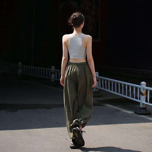 【 出游必备裤】Beemen夏款宽松瑜伽束脚梭织裤 可调节腰头 宽松版型超遮肉 登山徒步瑜伽健身全拿捏 商品图3