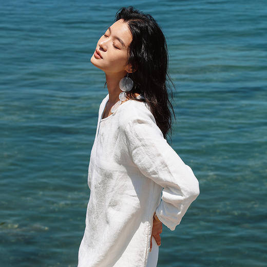 绽放女装448朵/【黑白灰系列】纯汉麻砂洗斜襟高开衩显瘦连衣裙女 商品图2