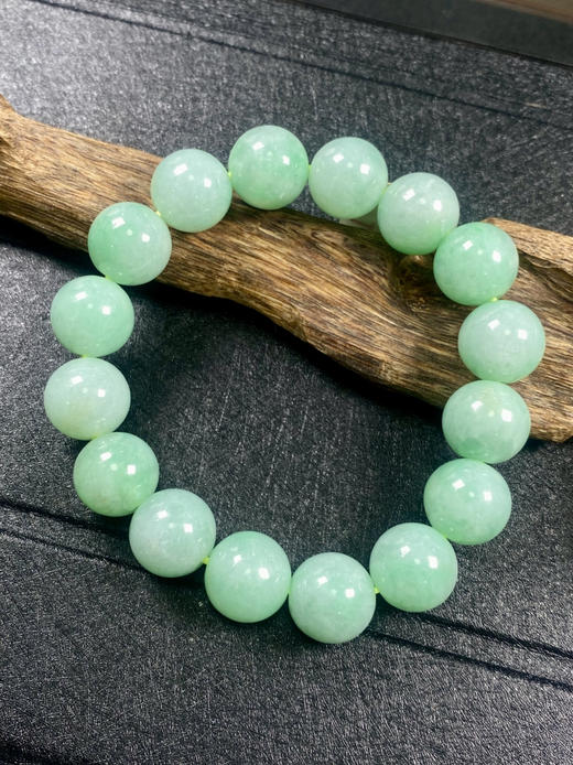 【FC0048】翡翠苹果绿手串 珠圆玉润 美观大方 商品图2
