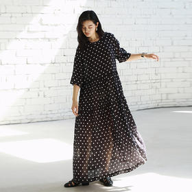 绽放女装443朵/【黑白灰系列】高支亚麻豌豆花印花气质旅行连衣裙