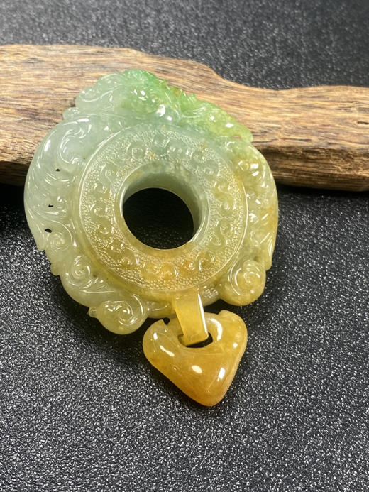 【FC0050】翡翠黄+绿龙壁挂件 温润细腻 色泽娇艳 雕工精湛 美观大方 商品图0