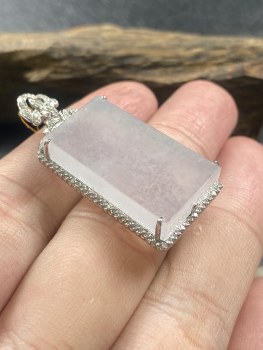 【FC0041】18K金镶嵌翡翠冰种无事牌吊坠  冰润通透 完美大气 商品图0