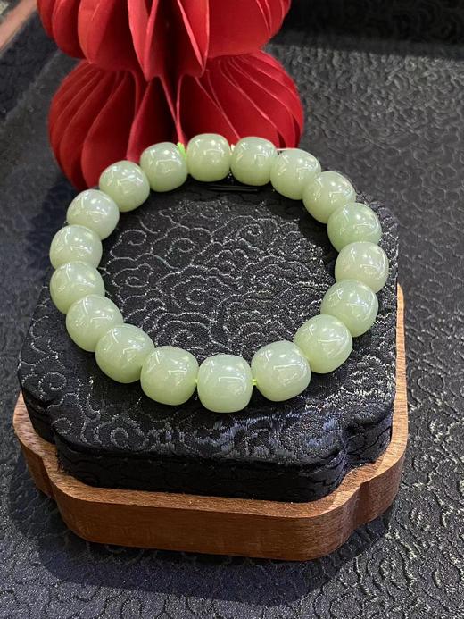 【于田产和田玉帝王青卡12mm老型珠手串】出证书，发货1~5天，48小时鉴赏期 商品图1