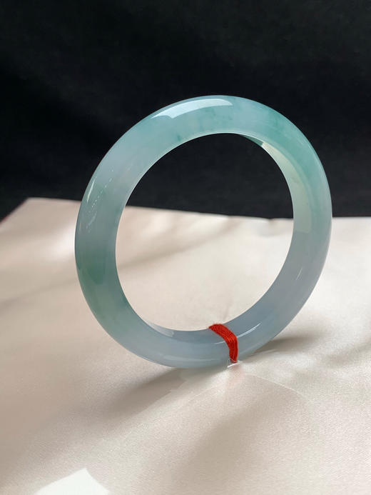 620617，51.8圈口，冰飘花正圈平安镯，小圈口窄条形，种水好，冰胶有光感 商品图1