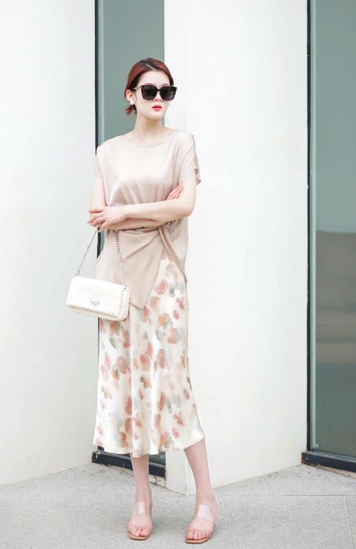 商场品牌含桑蚕丝不规则小衫显瘦珍珠衫 商品图6