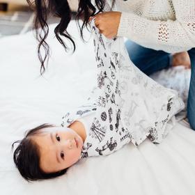 *【独家清仓】Bébé au Lait进口高品质纱棉包巾/拍嗝巾+Boba收纳袋（新生儿礼盒）