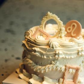 狮子座生日蛋糕｜罗曼罗兰