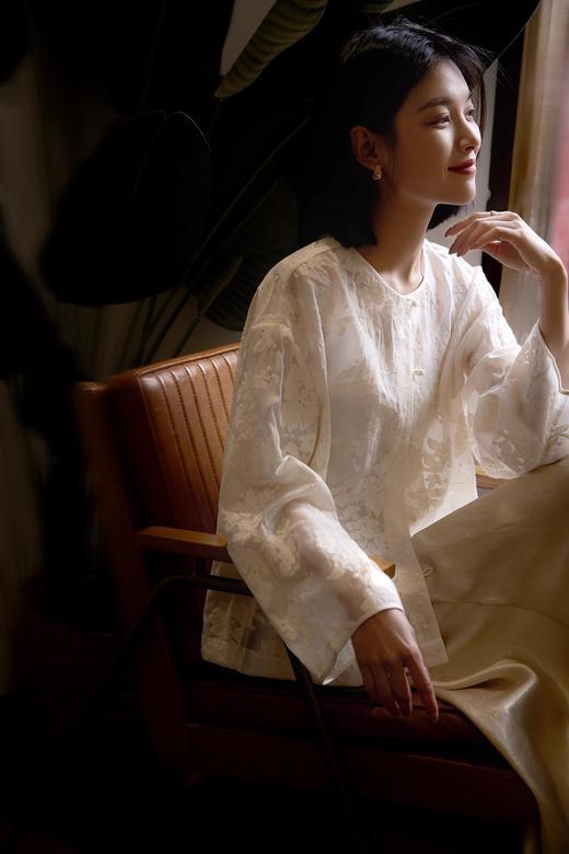 新中式蕾丝提花天丝国风盘扣轻薄防晒小衫 商品图1