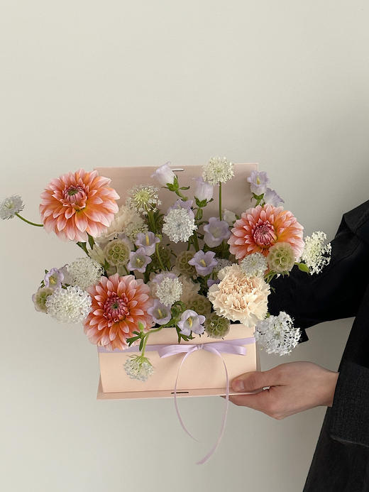 AROMELAI 花艺 鲜花花篮/花盒 私人定制艺术礼品 商品图1