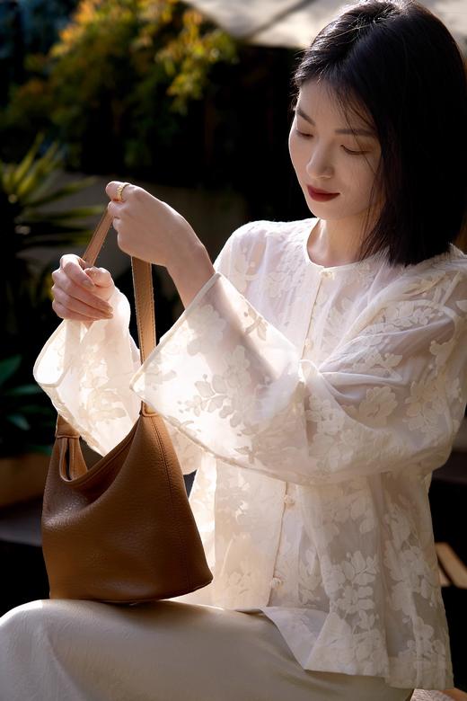 新中式蕾丝提花天丝国风盘扣轻薄防晒小衫 商品图4