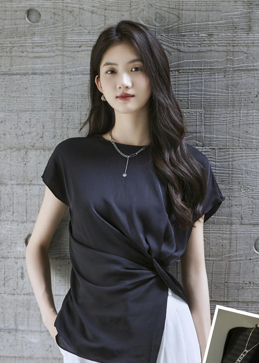 商场品牌含桑蚕丝不规则小衫显瘦珍珠衫 商品图4