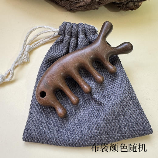 【买梳子送布袋🎁】一把檀木梳=按摩+点穴+头疗！多功能神器，护发还养生💆‍♀️布袋颜色随机，快抢！ 商品图7
