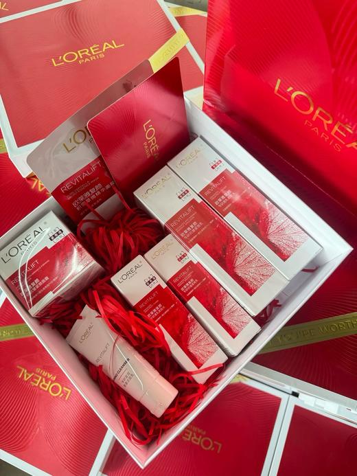 欧莱雅复颜水乳礼盒七件套护肤品礼盒妈妈女士抗皱紧致 商品图1