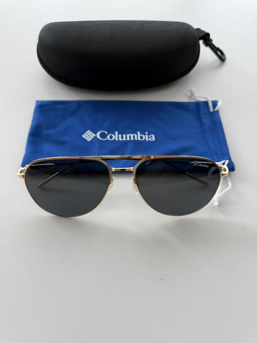 外贸原单哥伦比亚偏光太阳镜，都有原装眼镜袋, +后配眼镜轻便收纳盒，数量不多，
超轻材质,超弹不锈钢,佩戴舒服数量不多 商品图0