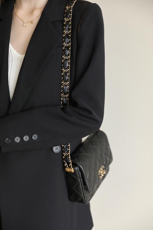 香奈儿 233/24秋冬限定新品豆腐口盖包（MM） 商品图3