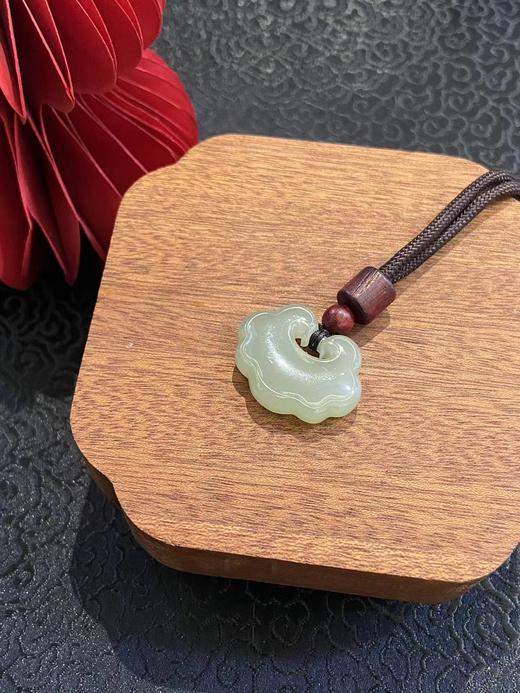 【于田产和田玉帝王青平安锁】出证书，发货1~5天，48小时鉴赏期 商品图1