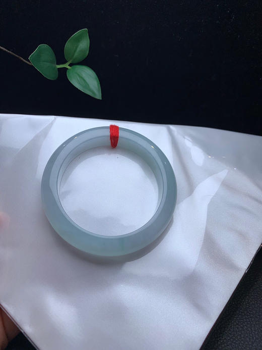 620623，56.8冰晴手镯，整条带淡淡的底色、清新干净、很秀气 商品图4