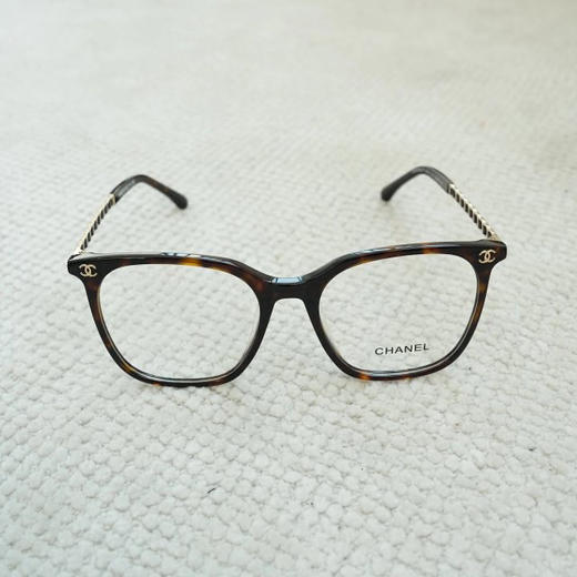 【7月29日下午14:00 秒杀】稀罕物 还是去年还是前面有卖过一款 今年再多出来一些尾货 女款超轻防蓝光平光架 小香家的 小羊皮编织链镜腿 近视眼镜架/镜框 商品图9