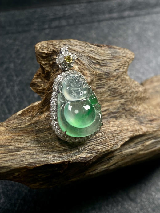 【FC0070】18K金镶嵌翡翠玻璃种阳绿财神吊坠 冰润通透  刚性十足 飘花灵动 商品图3