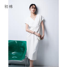 初棉小众设计法式收腰连衣裙343616003 | 小众设计、个性时尚、简约色系、百搭不挑人、面料柔软舒适、打造高级穿搭感