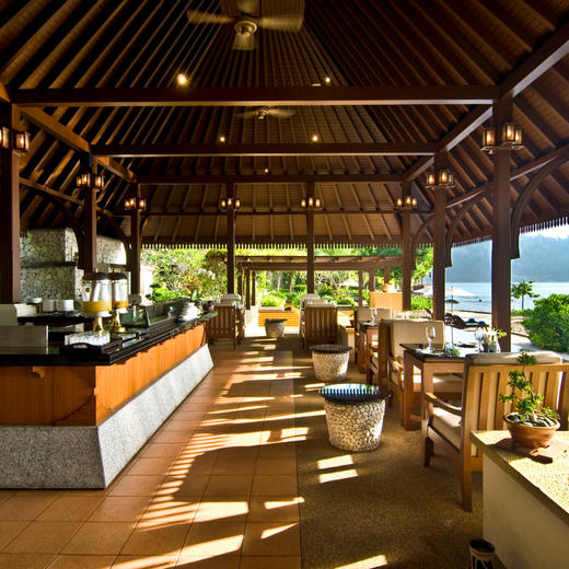 3天2晚【马来西亚绿中海度假村】春节可用！全球奢华精品酒店！含往返快艇接送、绿中海每日三餐、丛林徒步等，赠1晚吉隆坡/马六甲酒店含早住宿及吉隆坡接/送机，全别墅房型设计，奢华体验~ 商品图4