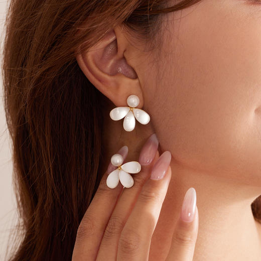 【官方旗舰】Manreya玛芮雅白兰序淡水珍珠项链贝母花朵花瓣耳夹耳钉女锁骨链 商品图8