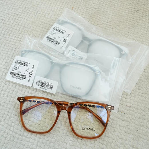 【7月29日下午14:00 秒杀】稀罕物 还是去年还是前面有卖过一款 今年再多出来一些尾货 女款超轻防蓝光平光架 小香家的 小羊皮编织链镜腿 近视眼镜架/镜框 商品图4