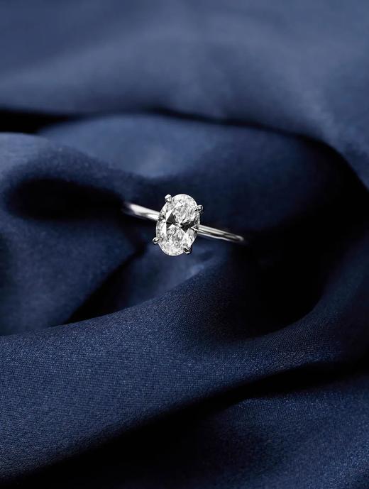 伽罗JALO R1款 VVS级 D色18K金椭圆形培育钻石戒指 商品图2