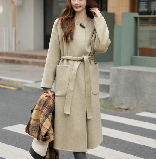 绝版羊绒大衣 高货  柔软不扎肉 softcolly含羊绒的莱赛尔羊绒大衣 一粒牛角立领扣 白月光 经典款 高克重 柔软不扎 商品图2