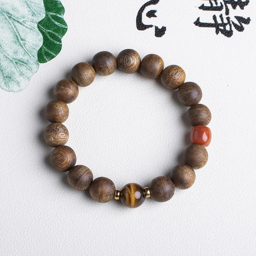 xy0484沉香+南红虎睛石手串 商品图1