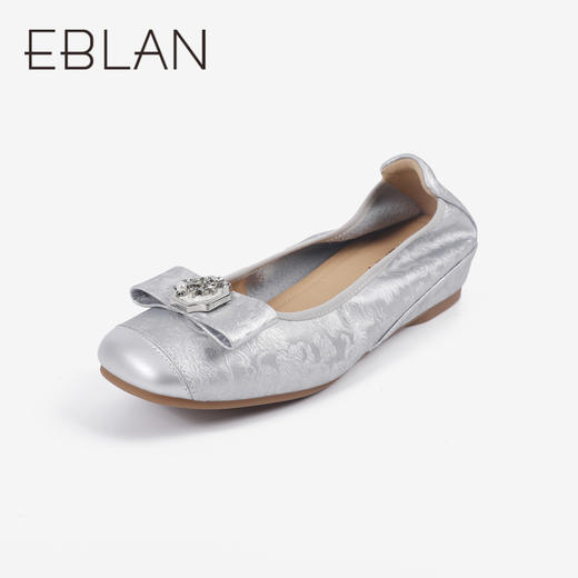 2楼伊伴秋季新款女鞋单鞋B24410516 商品图0