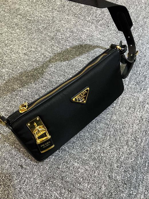 女款三角徽标锁扣单肩包020 商品图2