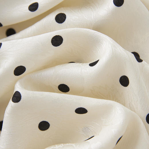 「高货wl」全新升级【铂金会员358/天猫479/差价121】(13844)洛诗琳复古波点印花连衣裙2025夏季荷叶边收腰显瘦长裙女 商品图3