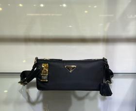 女款三角徽标锁扣单肩包020