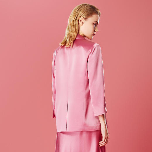 EITIE爱特爱时尚粉色通勤干练气质收腰显瘦西装外套秋季新款7903608 商品图4