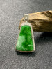 【FC0057】18K金镶嵌翡翠阳绿山水牌吊坠 水润光泽 色泽阳绿 款式美观 商品缩略图0