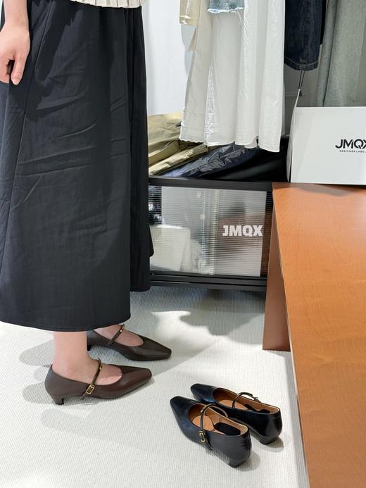 点此购买 miumiu女士休闲小单鞋 dx 325415 商品图1