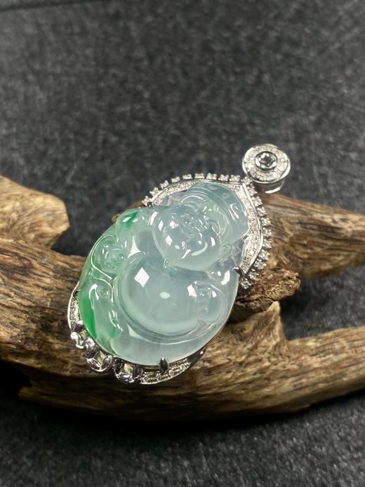 【FC0064】18K金镶嵌翡翠飘绿财神吊坠 玉质温润 飘花灵动 商品图3