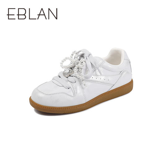 2楼伊伴2025年秋季低跟运动鞋橡胶大底防滑配饰装饰单鞋B25451502 商品图0