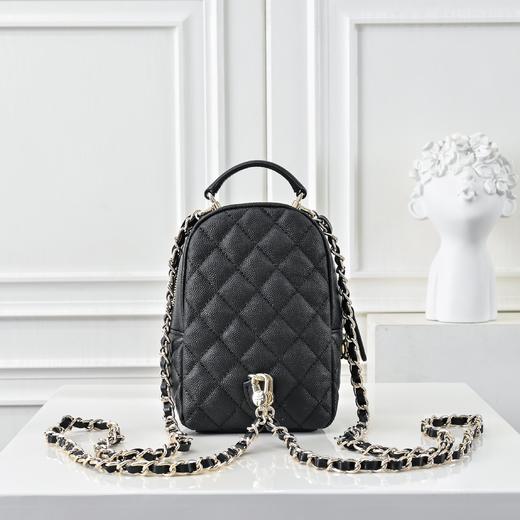 香奶奶   24p  早春度假系列   银扣链条    背包双肩包  女款  黑色（HH） 商品图2