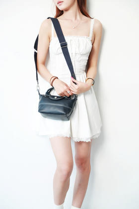 神仙颜值饺子包，city walk牛皮手提包。明线衍缝单肩包女C072868