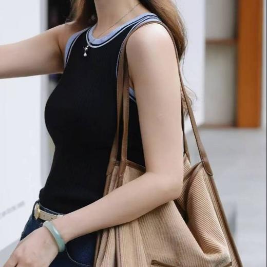 【à perles】蓝黑拼接混纺套头针织背心 商品图4