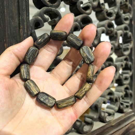 海南沉香随形单圈手串 商品图0