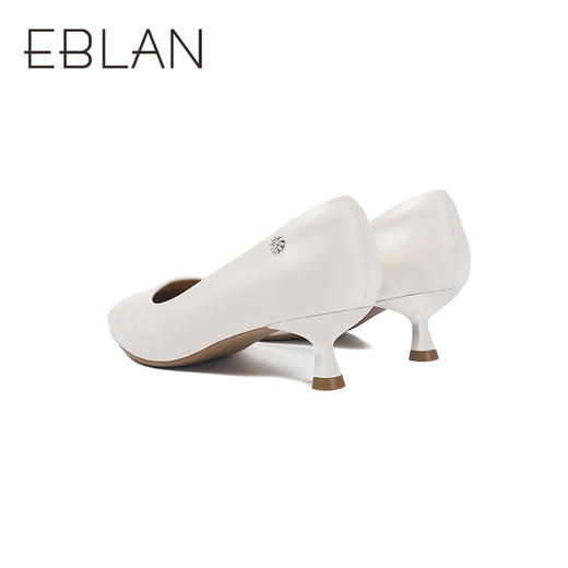 2楼伊伴2025秋季极简素面高跟鞋舒适高度单鞋B25469201 商品图3