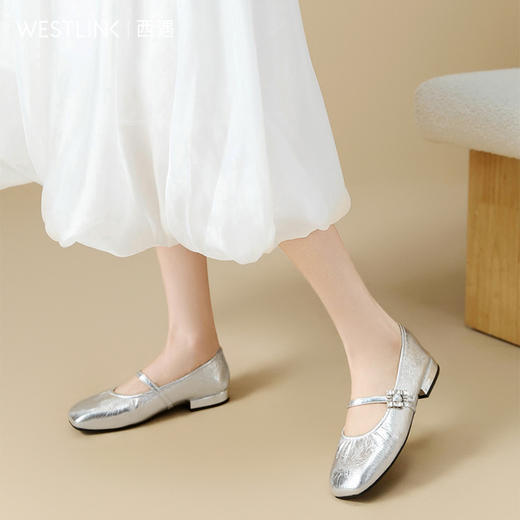 西遇方头玛丽珍鞋女新款秋季法式绝美水钻平底鞋低跟银色单鞋V1656949 商品图3