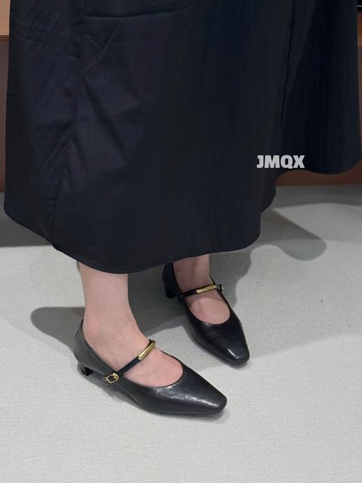 点此购买 miumiu女士休闲小单鞋 dx 325415 商品图4