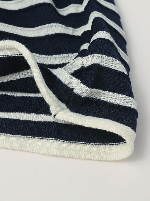 慵懒松弛感 黑白条纹针织衫 宽松圆领 基础款叠穿神器 商品图4